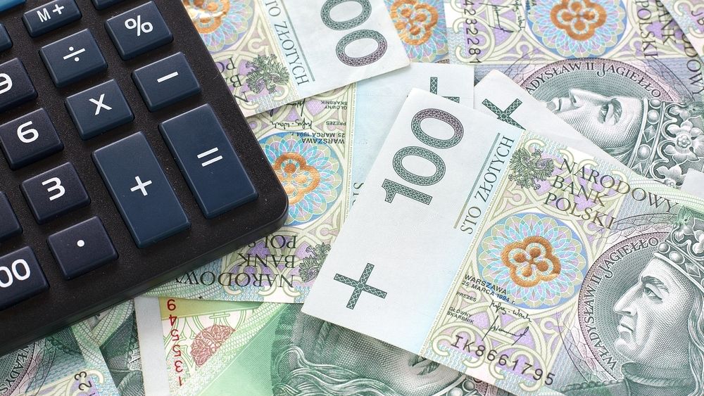 Określanie wartości netto i brutto towarów oraz usług jest o wiele łatwiejsze z kalkulatorem VAT