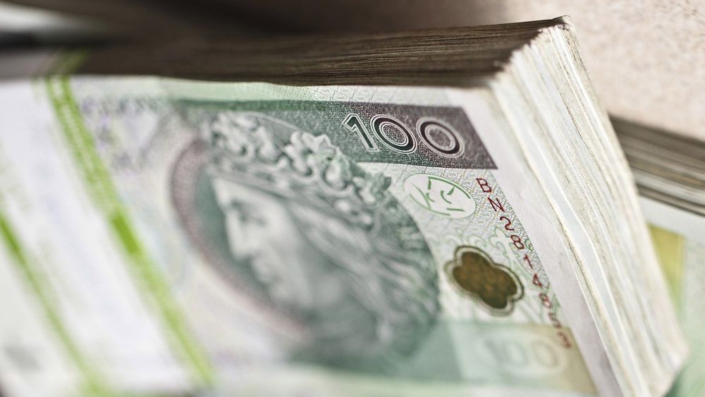 Kwota do spłaty rośnie, ale dla gospodarki to coraz mniejsze obciążenie