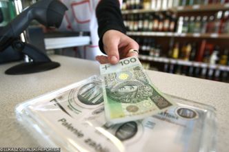 Polacy kochają gotówkę. 215 mld zł w obiegu