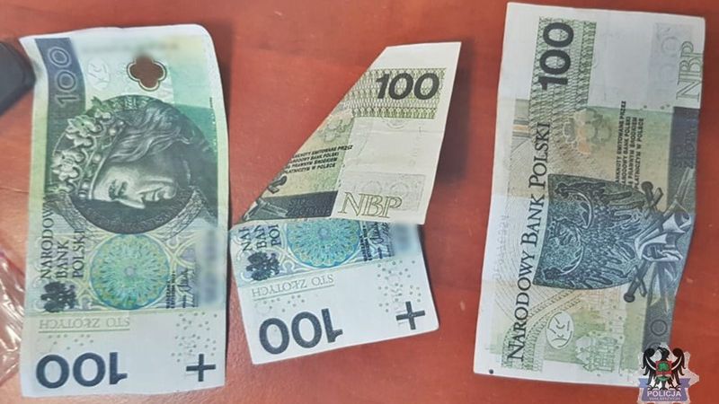 Tak wyglądały fałszywki, którymi 18-latek próbował zapłacić w jednym ze sklepów w Wałbrzychu