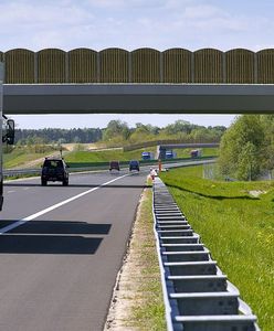 Zakaz wyprzedzania dla TiR-ów na A4 stał się faktem