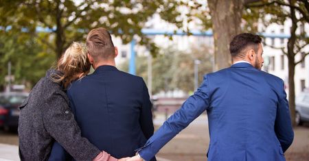 Zdradzała męża z jego kolegą i cztery razy zaszła w ciążę. Sąd odrzucił wniosek o zadośćuczynienie