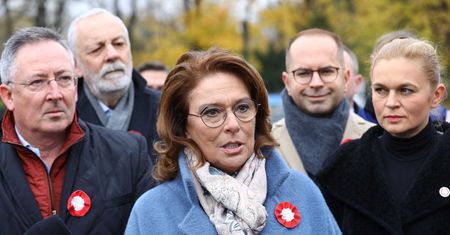 11 listopada. Opozycja złożyła kwiaty przed pomnikiem Piłsudskiego. Małgorzata Kidawa-Błońska: pamiętajmy także o przyszłości