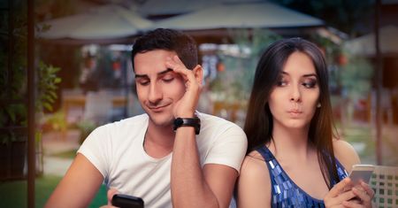 11 znaków, że partner cię zdradza