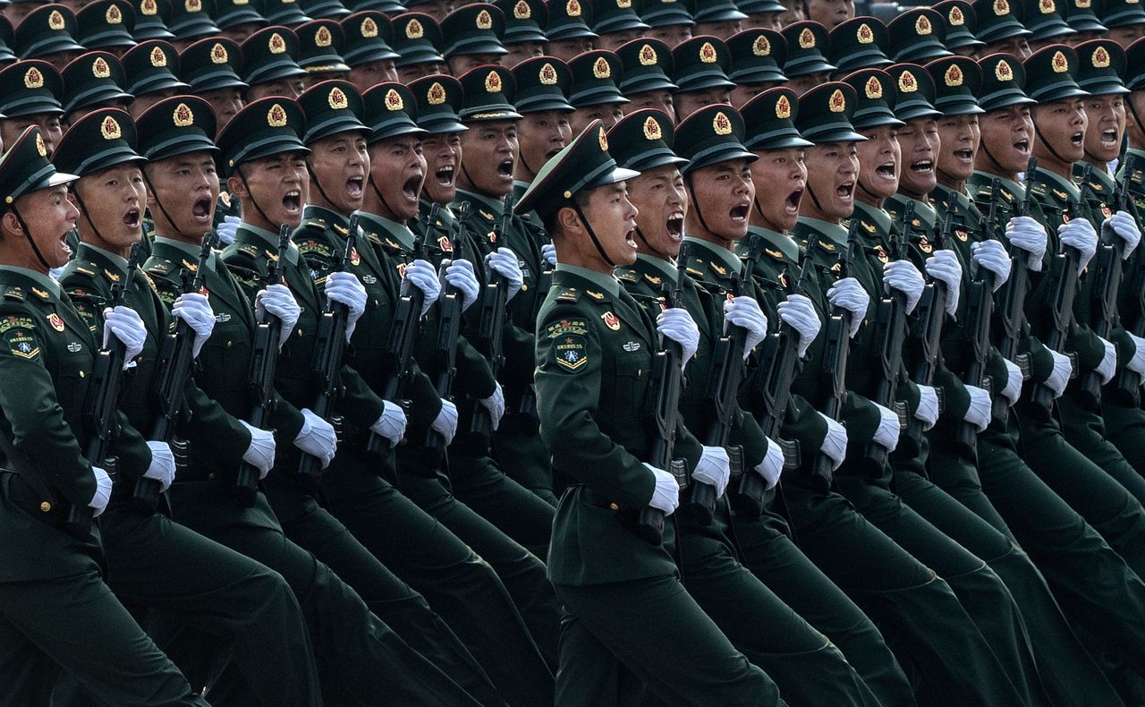 Chiny świętują 70. rocznicę utworzenia Chińskiej Republiki Ludowej. Pokaz militarnej siły [WIDEO]