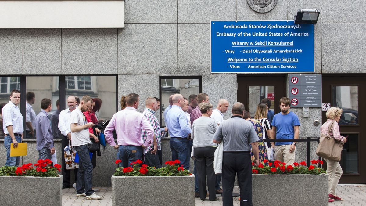 W ubiegłym roku niecałe 4 proc. Polaków starających się o wizę otrzymało odmowę.