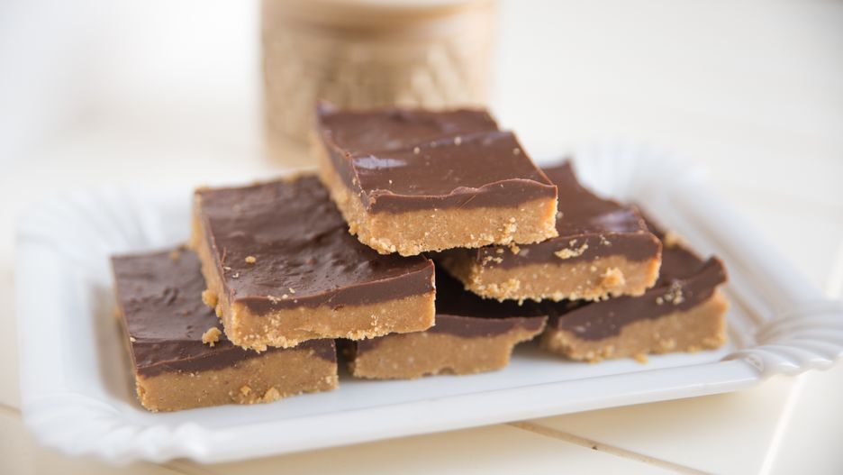 Domowa czekolada. Przepis, jak ją zrobić samemu