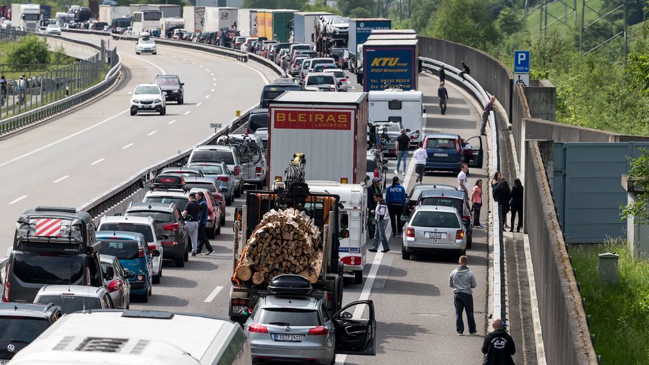Spore utrudnienia na trasie A2