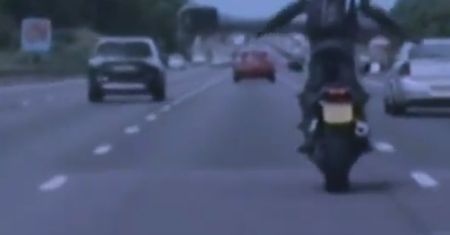 Polak idzie do więzienia. Jechał na jednym kole po brytyjskiej autostradzie