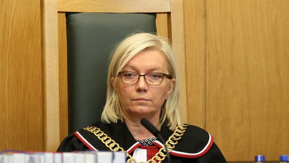Trybunal Konstytucyjny o zasadach zatrzymania prawa jazdy
Fot. Stanislaw Kowalczuk/East News.   Warszawa 11.10.2016  Rozprawa przed Trybunalem Konstytucyjnym na temat zasad zatrzymywania prawa jazdy  n/z: Julia Przylebska
STANISLAW KOWALCZUK