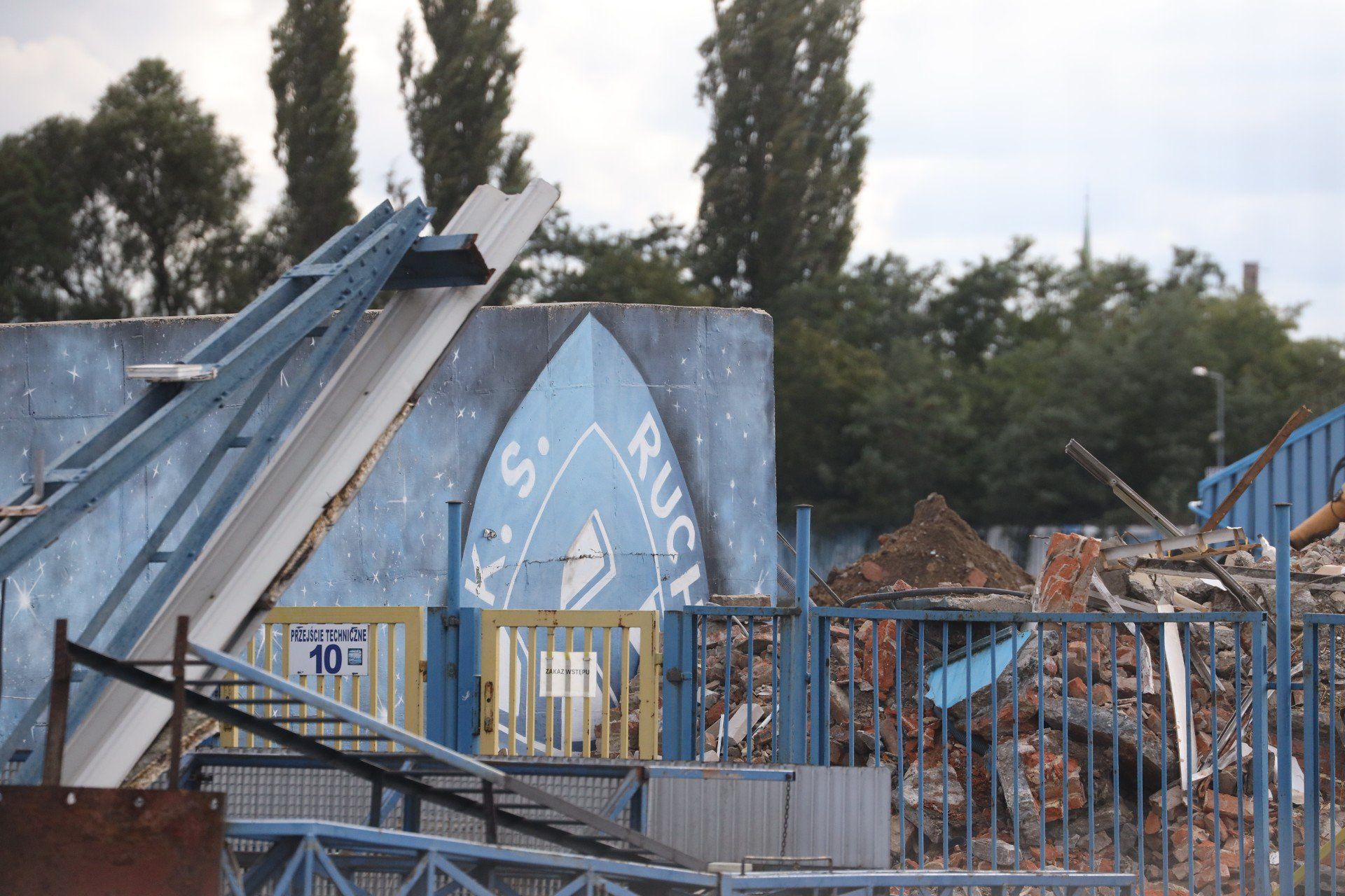 Wyburzanie stadionu Ruchu Chorzów