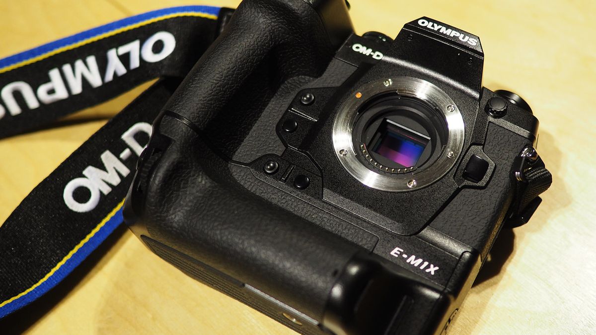 OM Digital Solutions chce zostać przy Mikro Cztery Trzecie. Nie planuje pełnej klatki 1