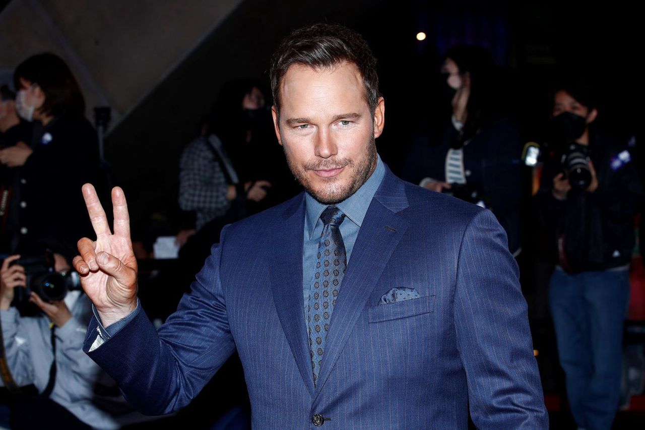 Chris Pratt związał się z podejrzaną grupą religijną. Próbuje z tego wybrnąć, ale fani mają pytania