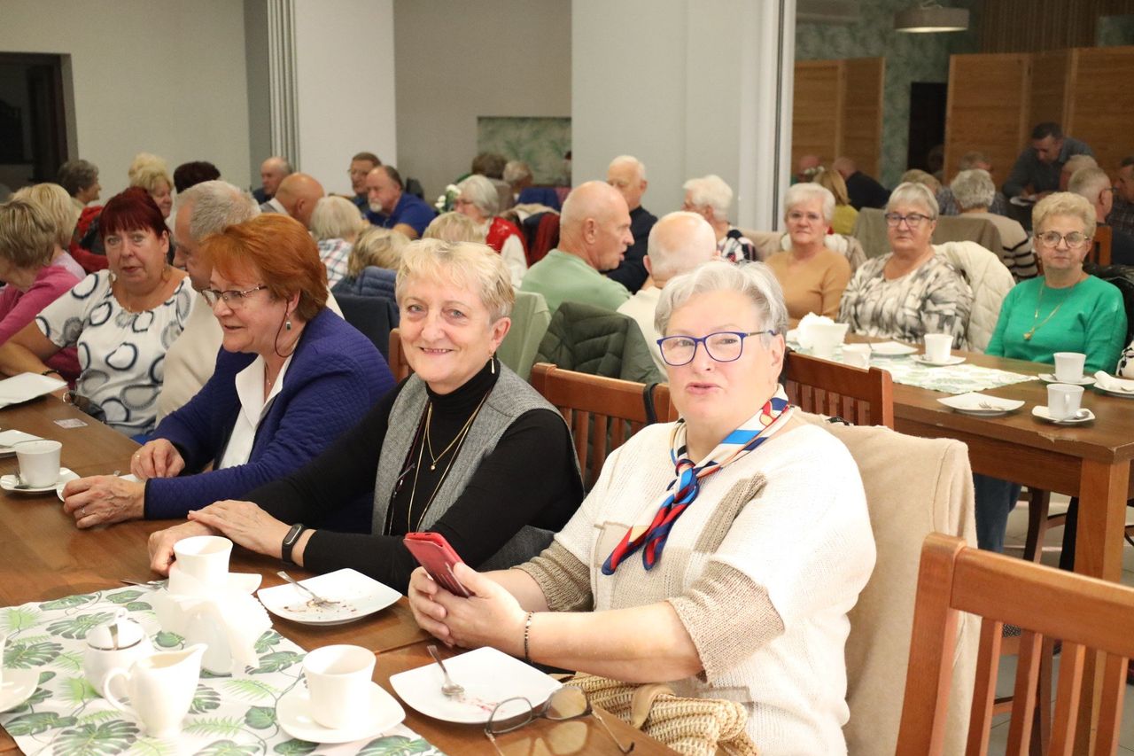 Krotoszyn: Seniorzy z Oddziału Rejonowego spotkali się, by wysłuchać o profilaktyce raka piersi