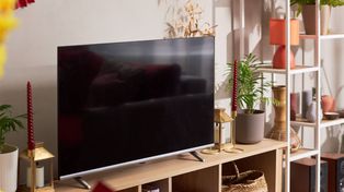 Tam nie stawiaj telewizora. Cztery miejsca, które psują komfort i układ wnętrza
