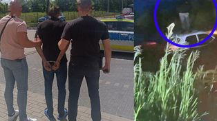 Ścigani mężczyźni wpadli autem do kanału. Kierowca odpłynął, pasażer został na dachu