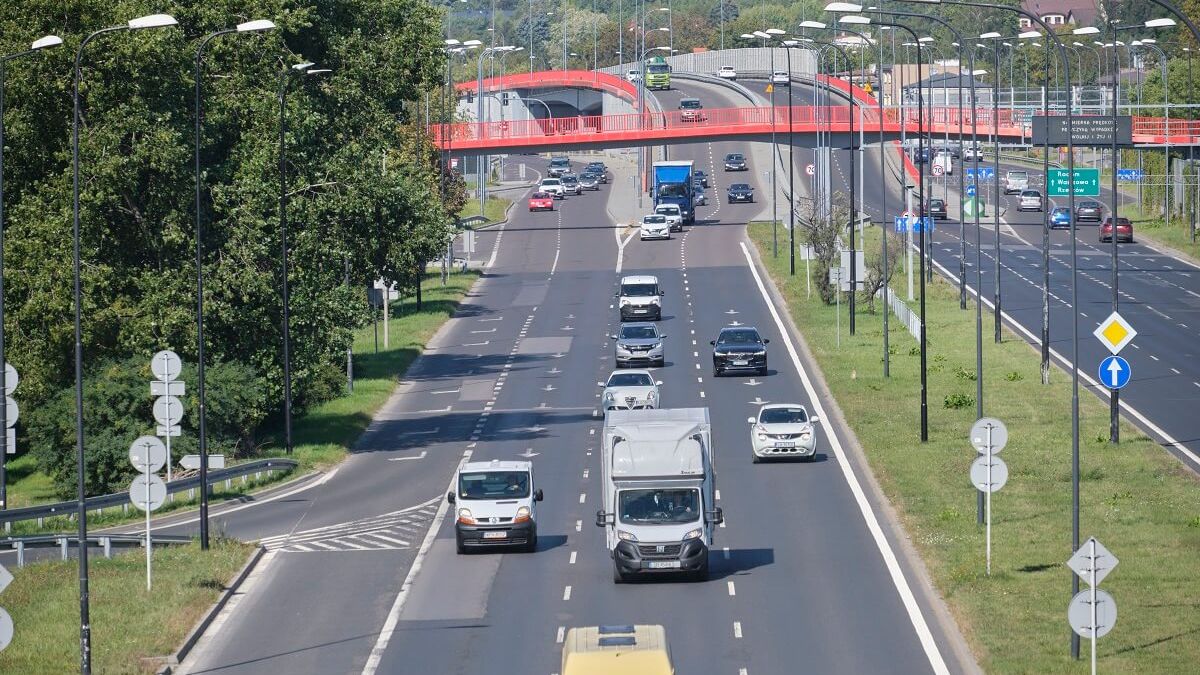 Ograniczenie prędkości do 70 km/h na al. Solidarności