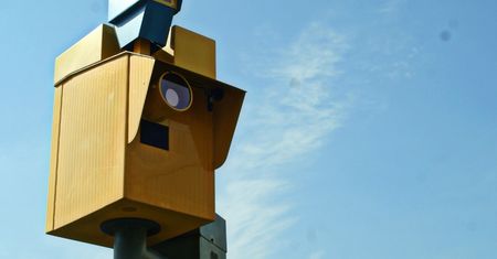 Jadą 39, a mogą 70 km/h. Okolice fotoradarów to niebezpieczne miejsca