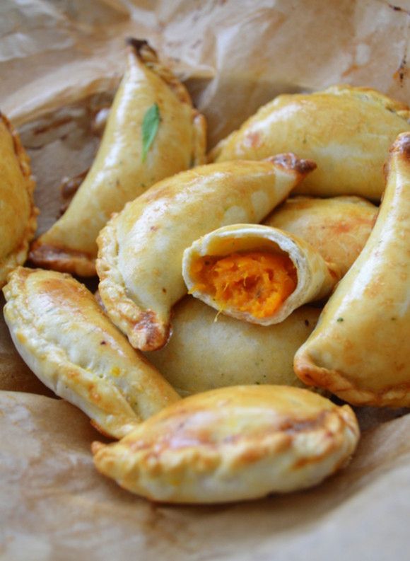 Empanadas z pieczonymi batatami