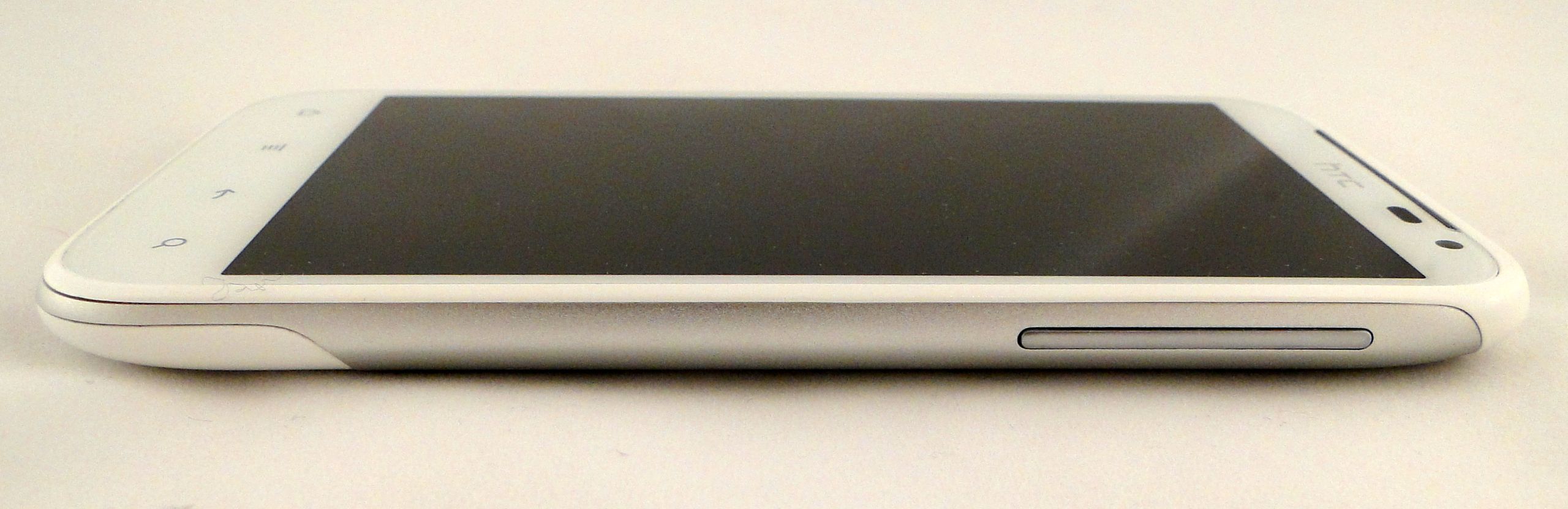 HTC Sensation XL - gdyby nie Sense... [test] 6