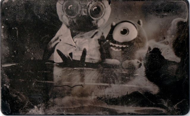 Artystka przerobiła Lomo Instant, by robić zdjęcia techniką mokrej płyty 5