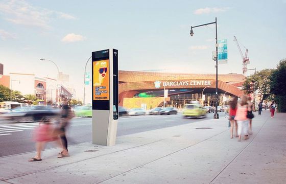 Szybki internet na ulicach Nowego Jorku. 400 darmowych hot-spotów