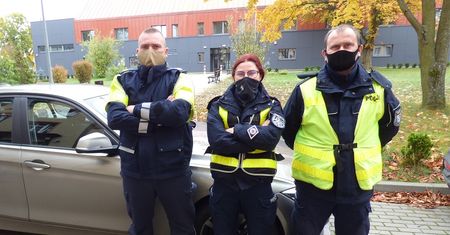 Jechała za szybko, ale nie dostała mandatu. Wiozła chore dziecko
