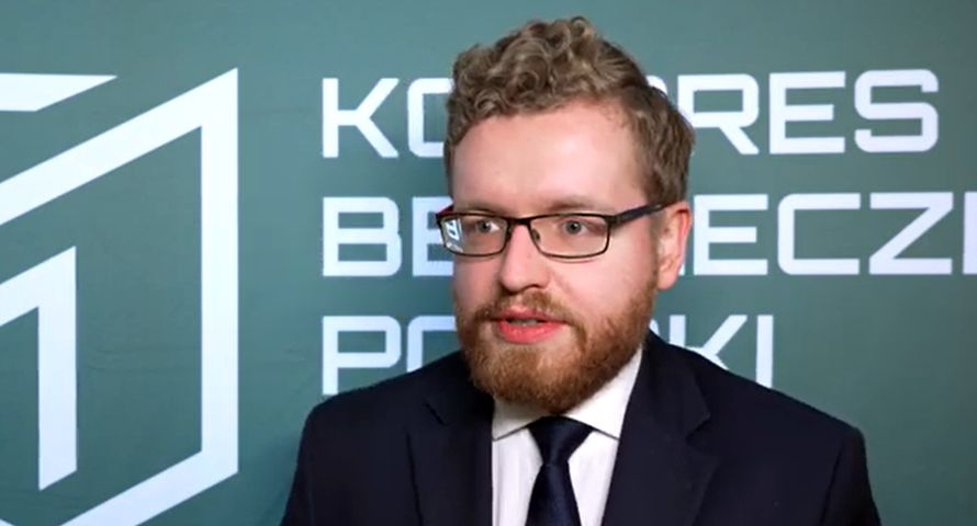 Niepewny los polskiej gigafabryki AI. "Nie składamy broni"