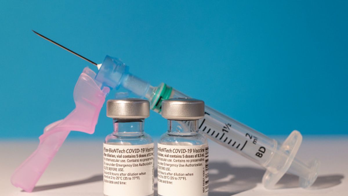 Szczepionka stworzona przez koncerny Pfizer i BioNTech chroni przed zarażeniem południowafrykańskim wariantem koronawirusa 