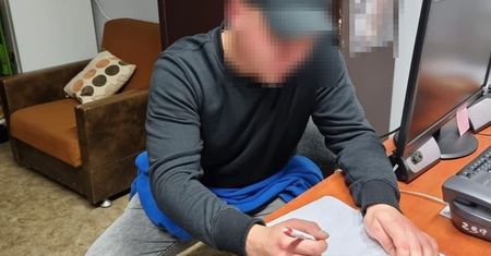 Piekary Śląskie. Wyładował złość na szybie w autobusie. Sprawca skorzystał z prawa