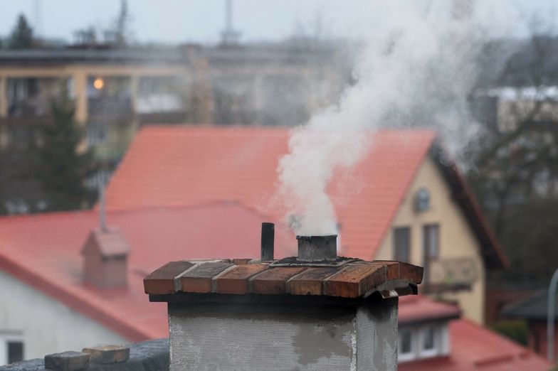 Czyste Powietrze "jedzie na oparach". Ekspert apeluje do rządzących