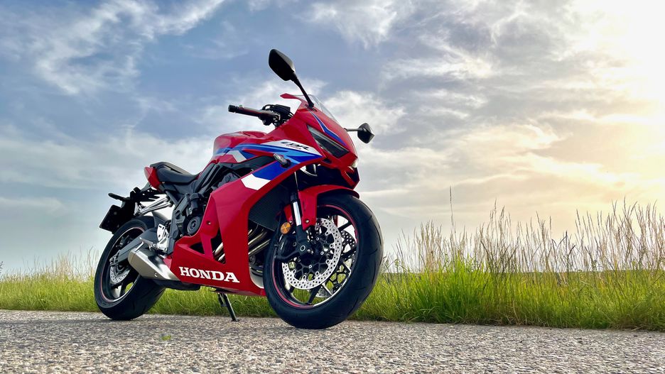 Honda CBR650R E-Clutch