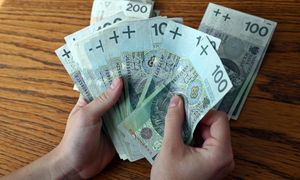 Ekonomista o nowym limicie płatności gotówką. Mówi o realiach Wielkiego Brata