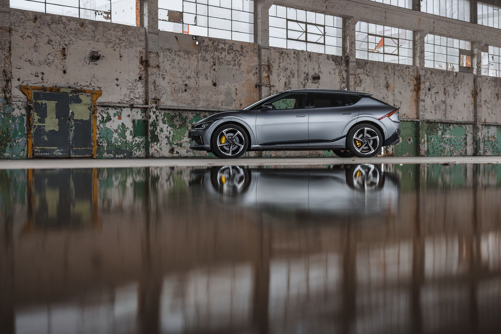 Kia Stinger GT vs. EV6 GT