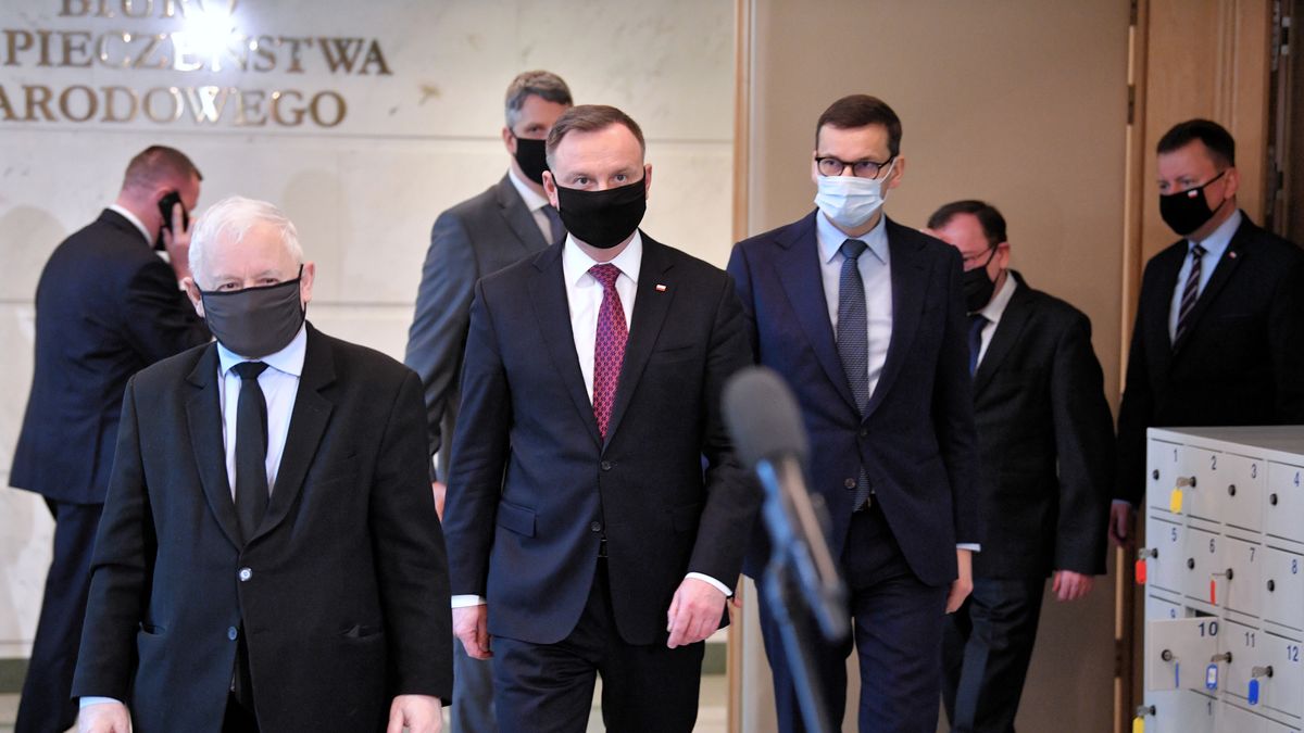 Na zdjęciu przedstawiciele władz państwowych m.in. Jarosław Kaczyński, Andrzej Duda i Mateusz Morawiecki