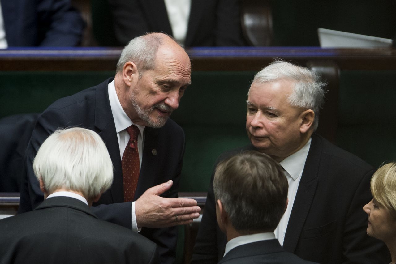 Sejm. PiS przegrał dwa głosowania