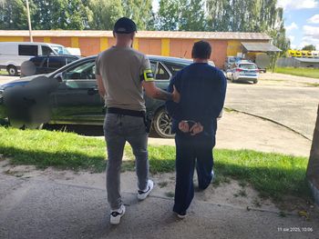 Złoczew: Zaatakował nożem 65-latka. Żądał pieniędzy
