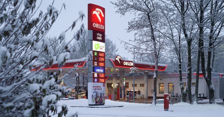 Sprawdziliśmy, gdzie paliwo jest najtańsze. Unikaj jednego typu stacji