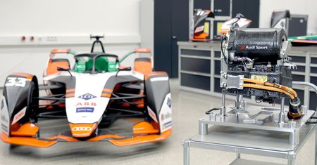 Pierwszy (wirtualny) kontakt z Audi e-tron FE07. Historyczny bolid na nowy sezon Formuły E