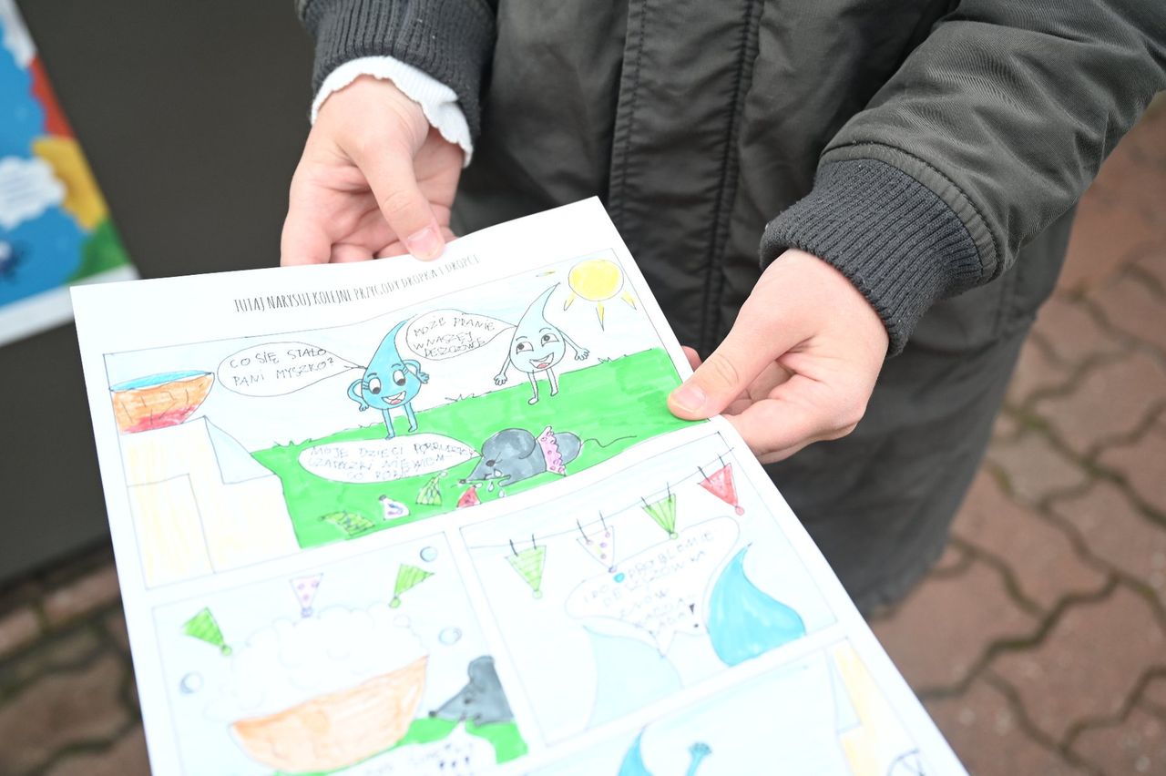 Dzieci uczą się troski o planetę. Uczniowie z SP 90 w Poznaniu stworzyli ogród deszczowy