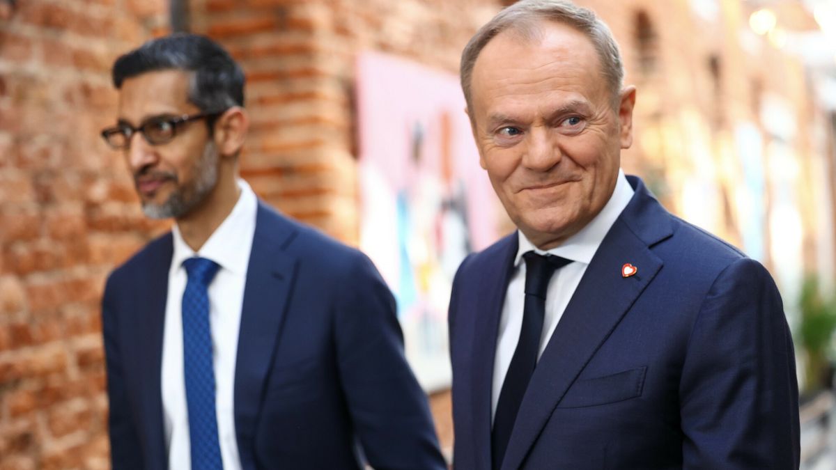 Donald Tusk i Sundar Pichai podczas konferencji w Warszawie