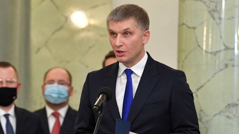 Piotr NowakRadek Pietruszkanowi ministrowie, polityka, rz�d, zmiany w sk�adzie Rady Ministr�w, minister, nominacja, Pa�ac Prezydencki, polityk, powo�anie, rekonstrukcja rz�du, zmiany, nowy minister, covid, covid-19, epidemia, epidemie i zarazy, koronawirus w Polsce, maseczka ochronna, maska, pandemia, SARS-CoV-2, stan epidemii, wirus