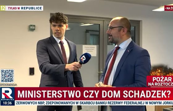 Nowy reporter w TV Republika zadebiutował w relacji na żywo