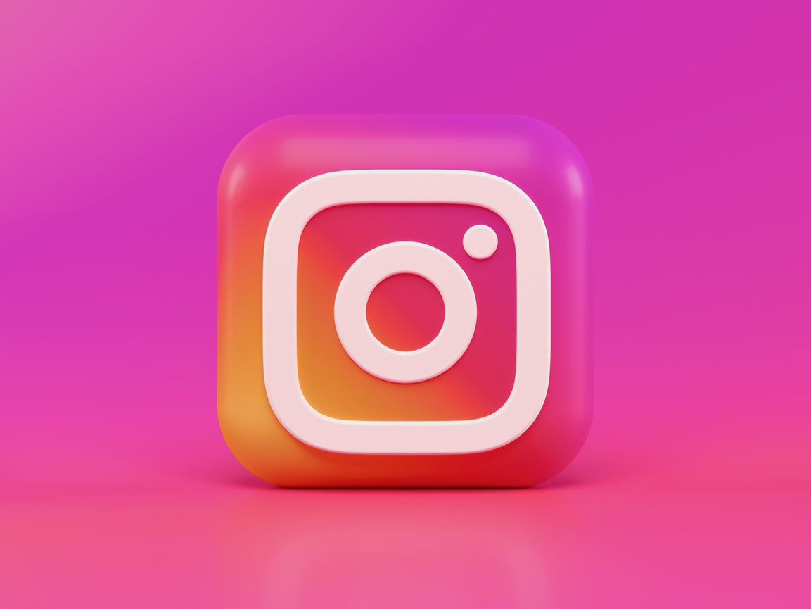 Instagram 