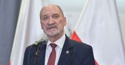 Macierewicz wspomina Kaczyńskich. "Polegli nad Smoleńskiem"
