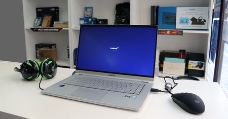 Slimbook Pro X 15: linuksowy konkurent dla MacBooka Pro i Della XPS