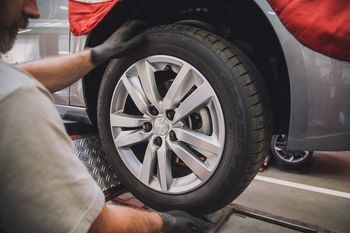 Czy już czas na letnie opony? Odpowiedź może być tylko jedna