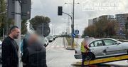 Warszawa: Kolizja BMW z lawetą na Bielanach. Za kierownicą osobówki dziennikarz Marcin Prokop