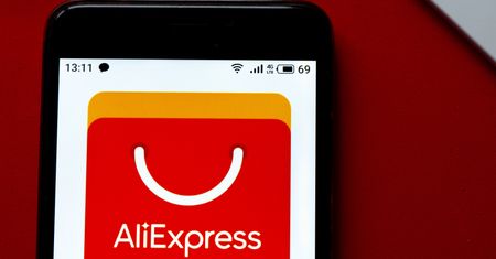 Koniec z tanimi zakupami na Aliexpress. Rząd szykuje nowe podatki