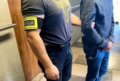 Częstochowa. Podejrzane bmw pod centrum handlowym. Diler i jego klient musieli się zdziwić